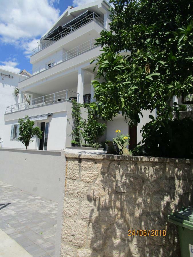 Apartmani Marinovic Podgora Exteriér fotografie